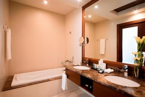 Concorde Hotel Doha image 9